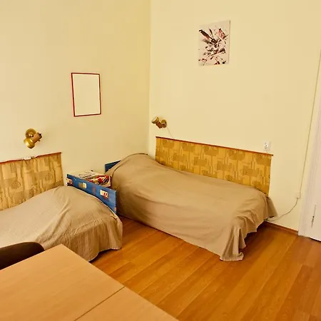 Hostel City Westend *